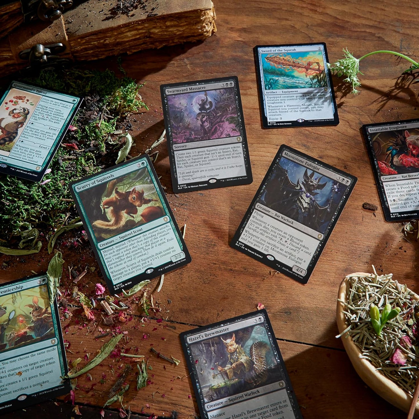 Magic: The Gathering - Bloomburrow Commander Deck - Squirreled Away (Black-Green)