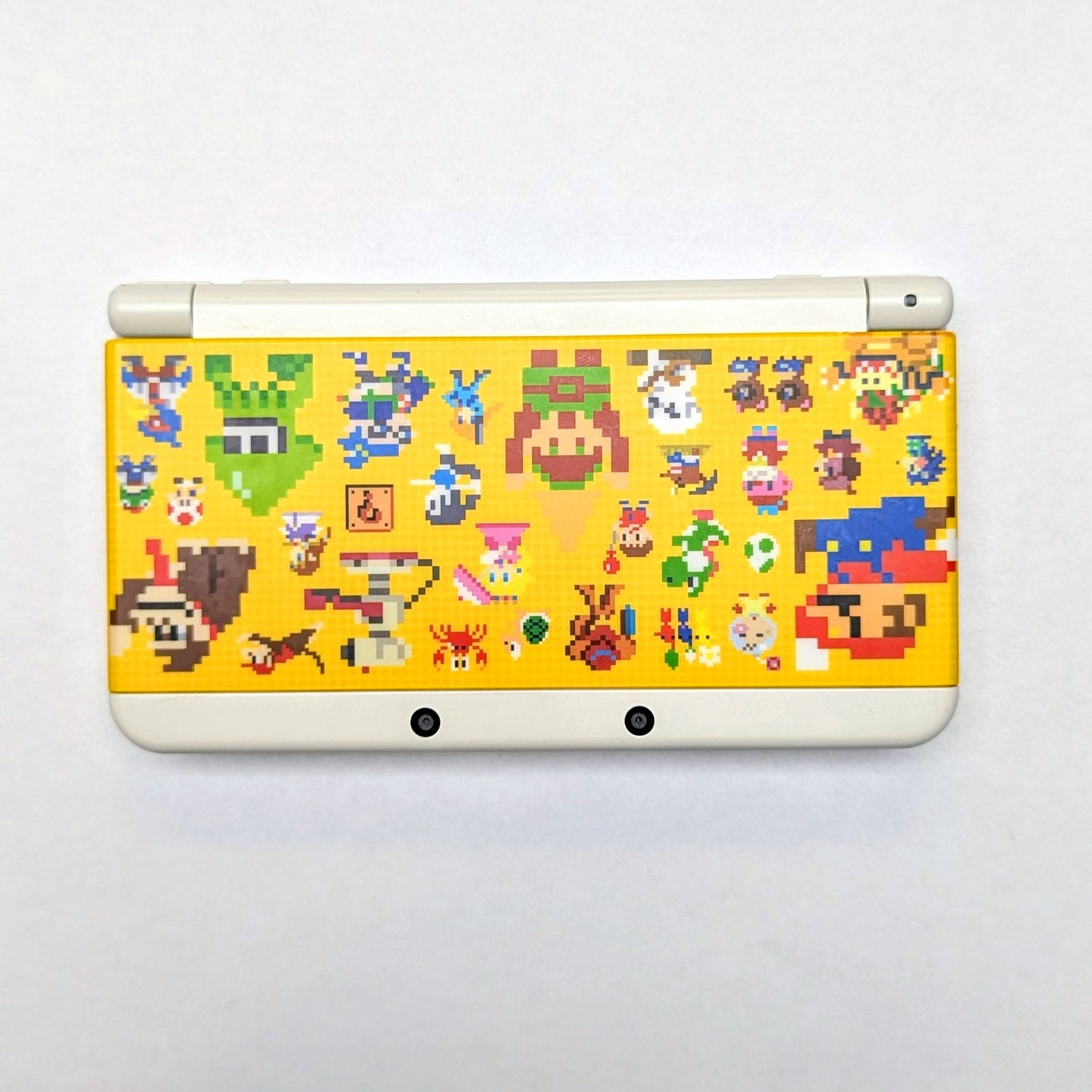 New Nintendo 3DS - Mario Maker Pixel Art Console