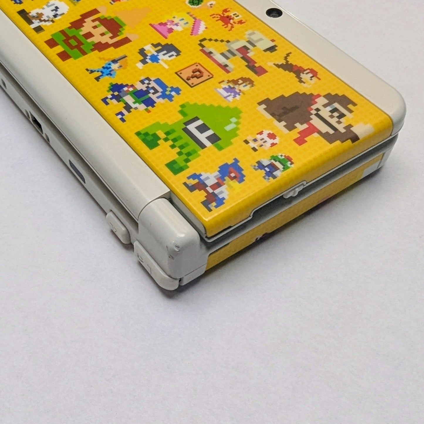 New Nintendo 3DS - Mario Maker Pixel Art Console